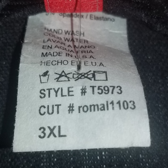 SLEEK BLACK RIBBED TOP WITH COLLAR CUTOUT - Picture 8 of 8